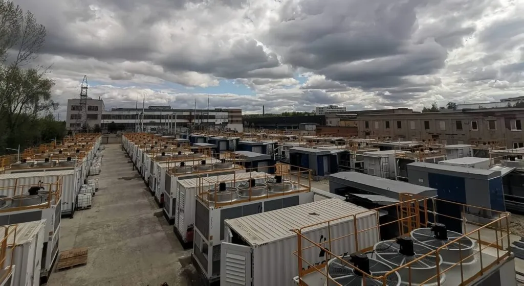 XRP Holders Earn Over $7,600 Daily with OurCryptoMiner BTC and DOGE Mining Contracts