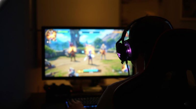 10 Common Online Gaming Risks and How to Stay Safe